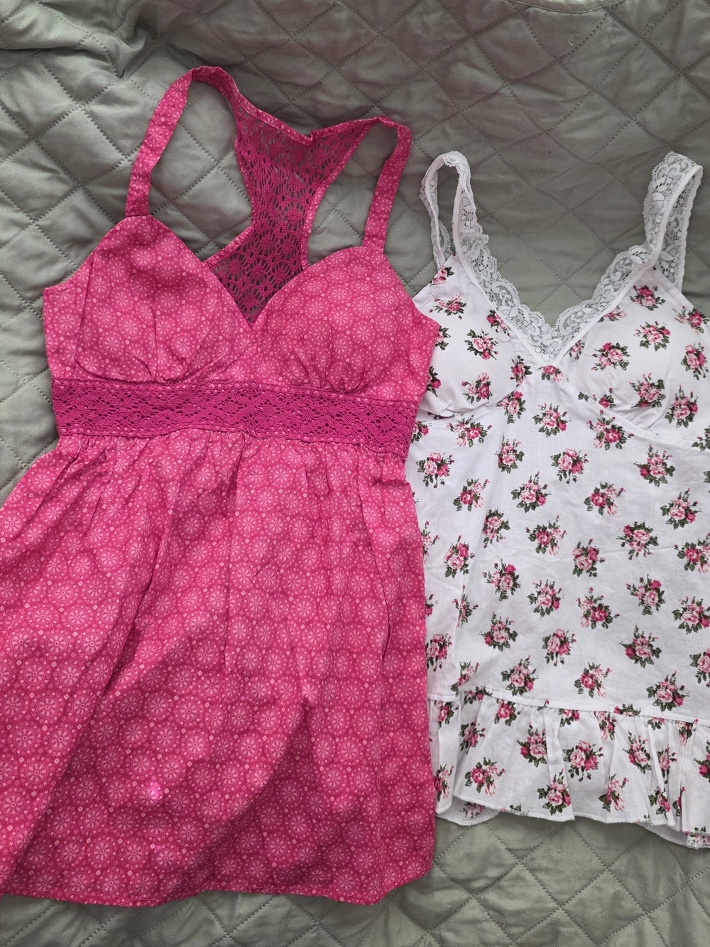 NEW-Lei Small Women's Floral White Lace Trim Camisole & Hot Pink Lace-Back Tank - Picture 6 of 6